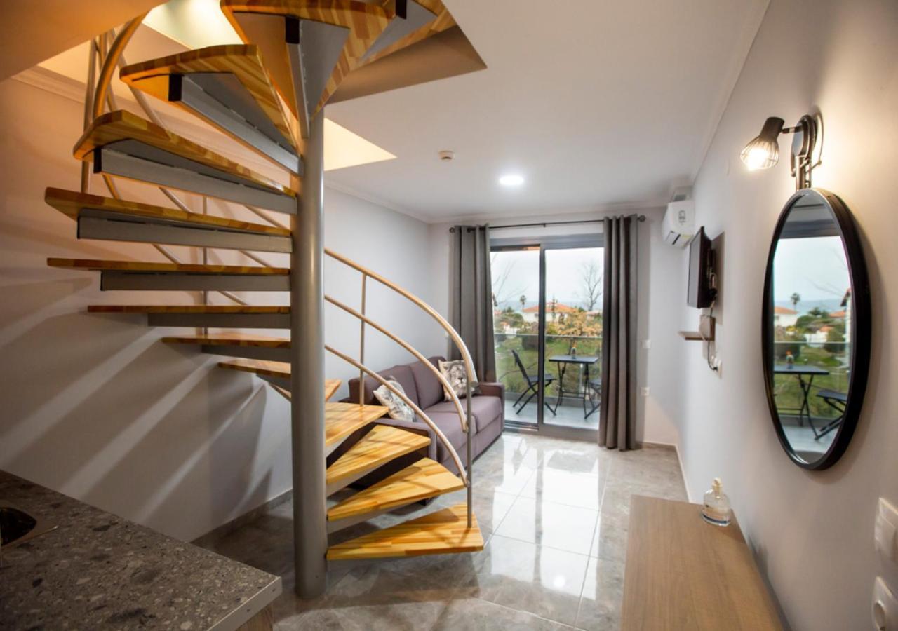 Artemida Suites Hanioti Exteriör bild