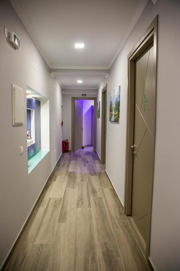 Artemida Suites Hanioti Exteriör bild