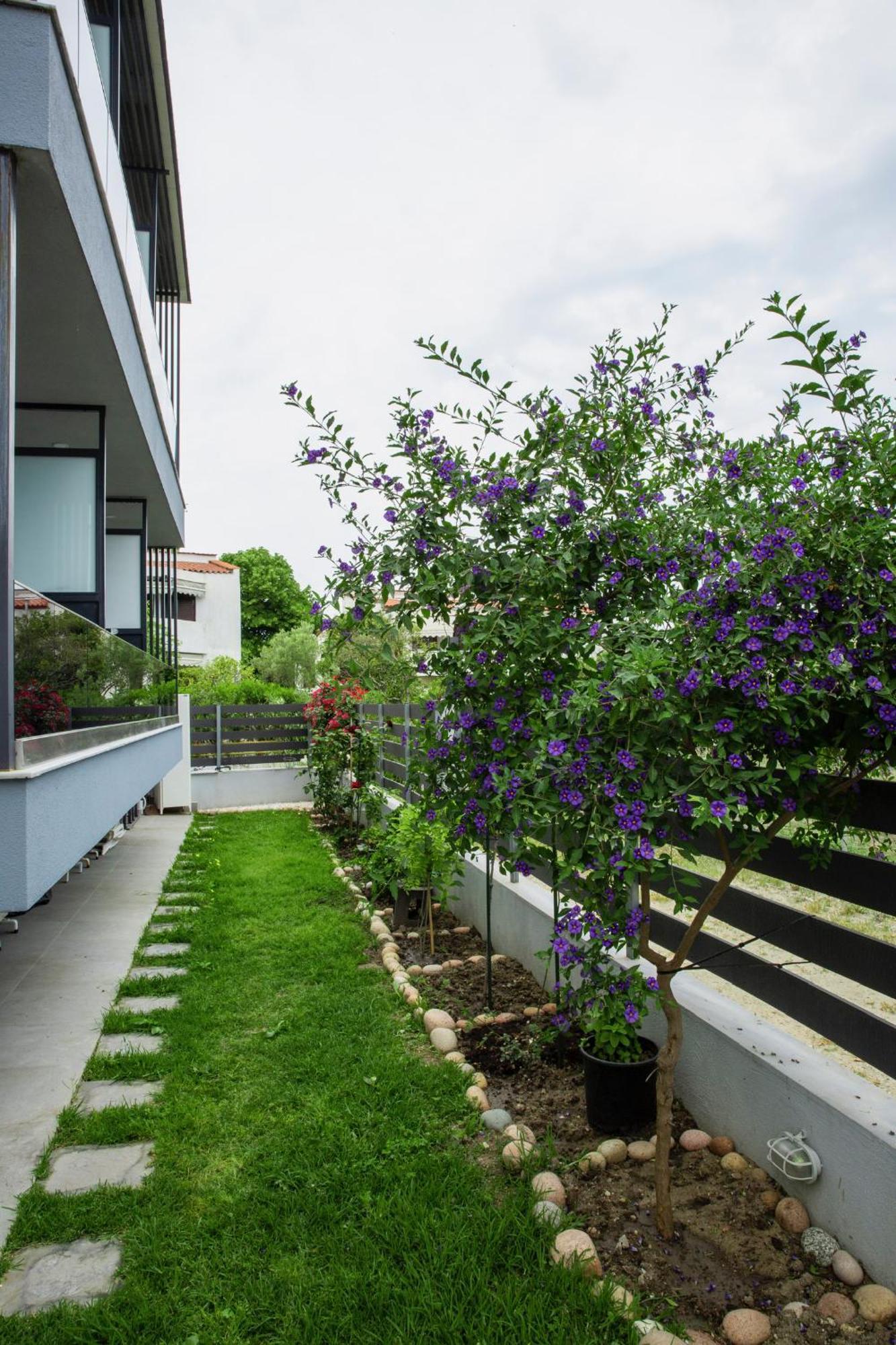 Artemida Suites Hanioti Exteriör bild